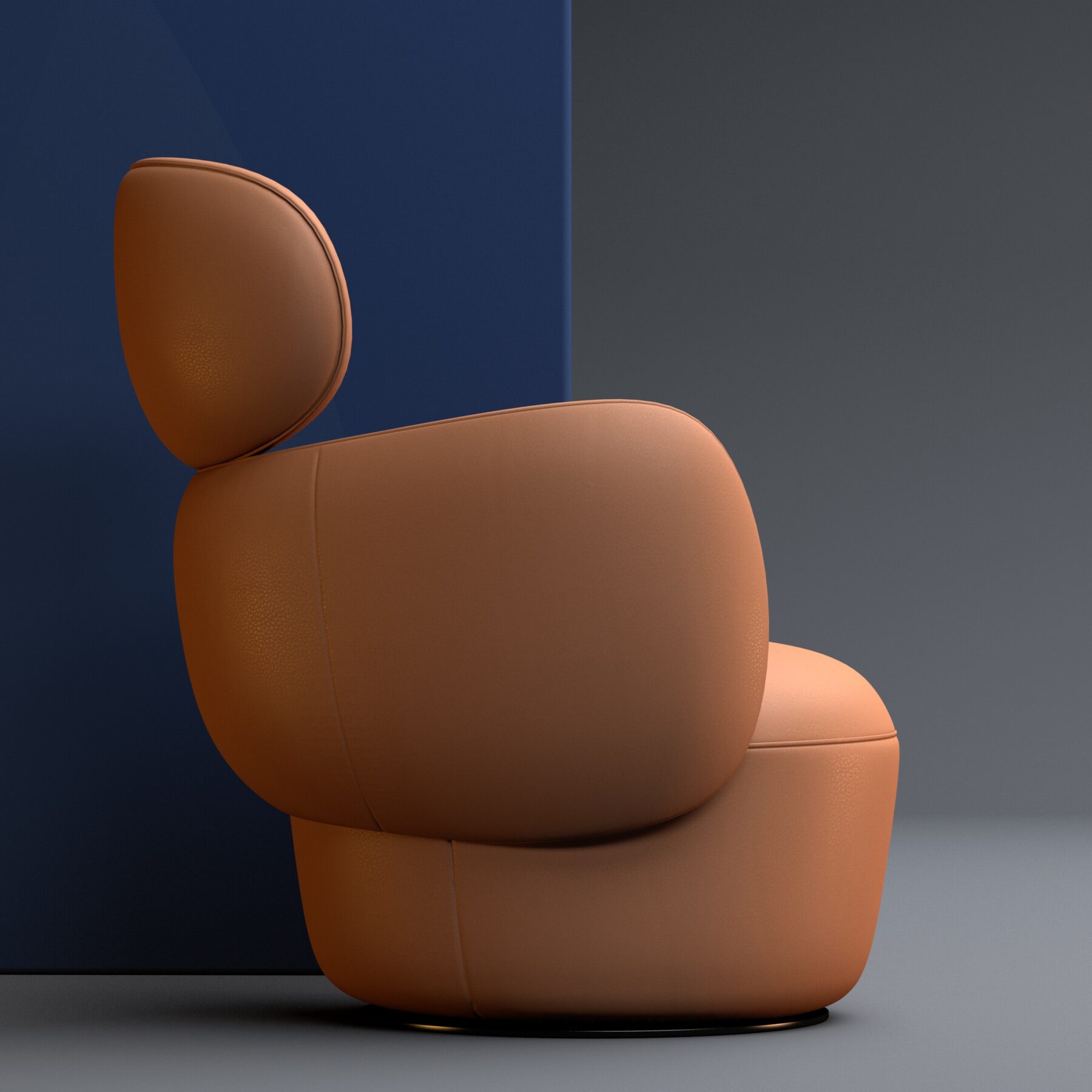 Fauteuil design en cuir camel aux formes arrondies, posé sur un sol rose poudré devant un mur bordeaux, dans une composition minimaliste et élégante.